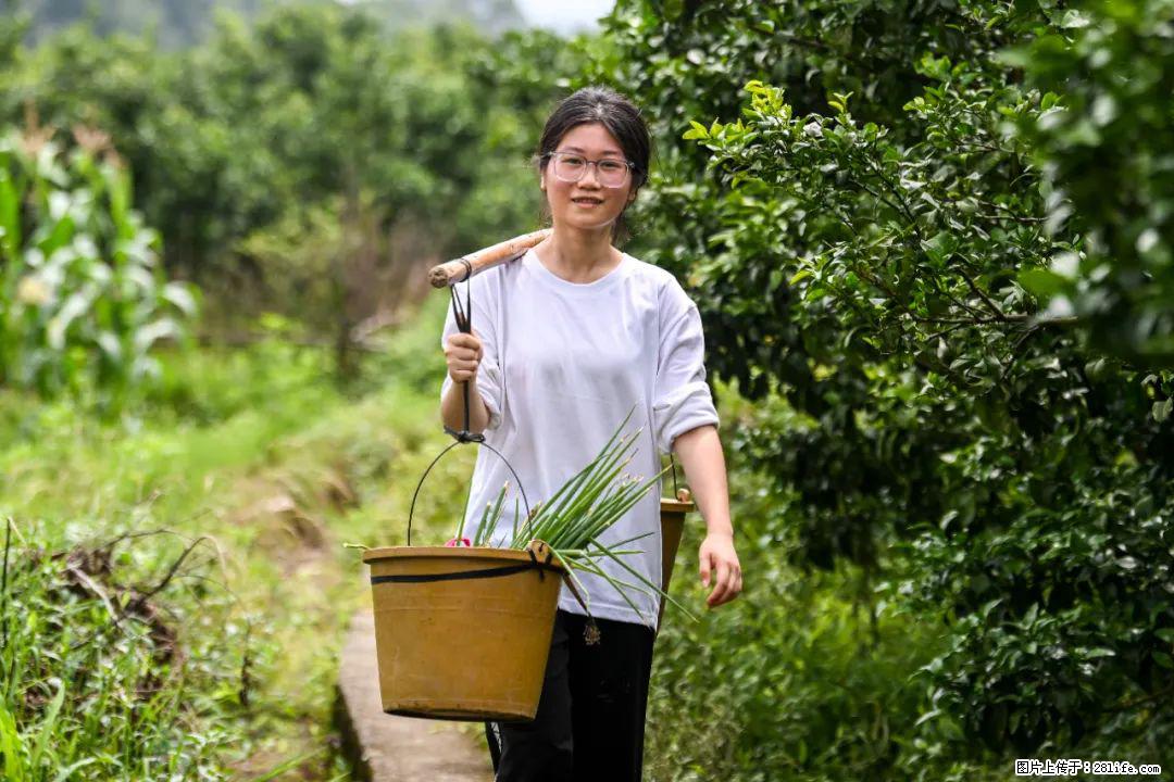 全网追的“扁担女孩”，找了一份暑假工，时薪12元 - 朔州生活资讯 - 朔州28生活网 shuozhou.28life.com